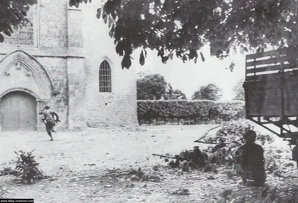 L'église de Sainte Mère Église pendant le débarquement